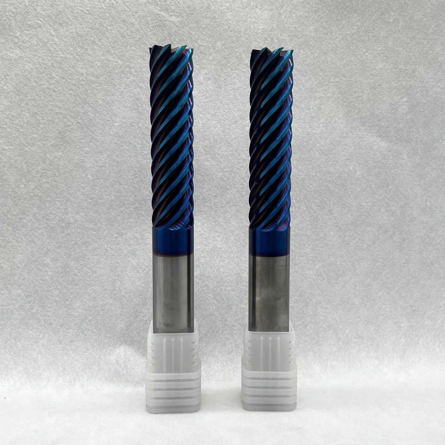 Grewin High Quality Tungsten Carbide CNC Milling Cutter Blue Nano coated 8 Flutes Flat End Mill for Metal Working