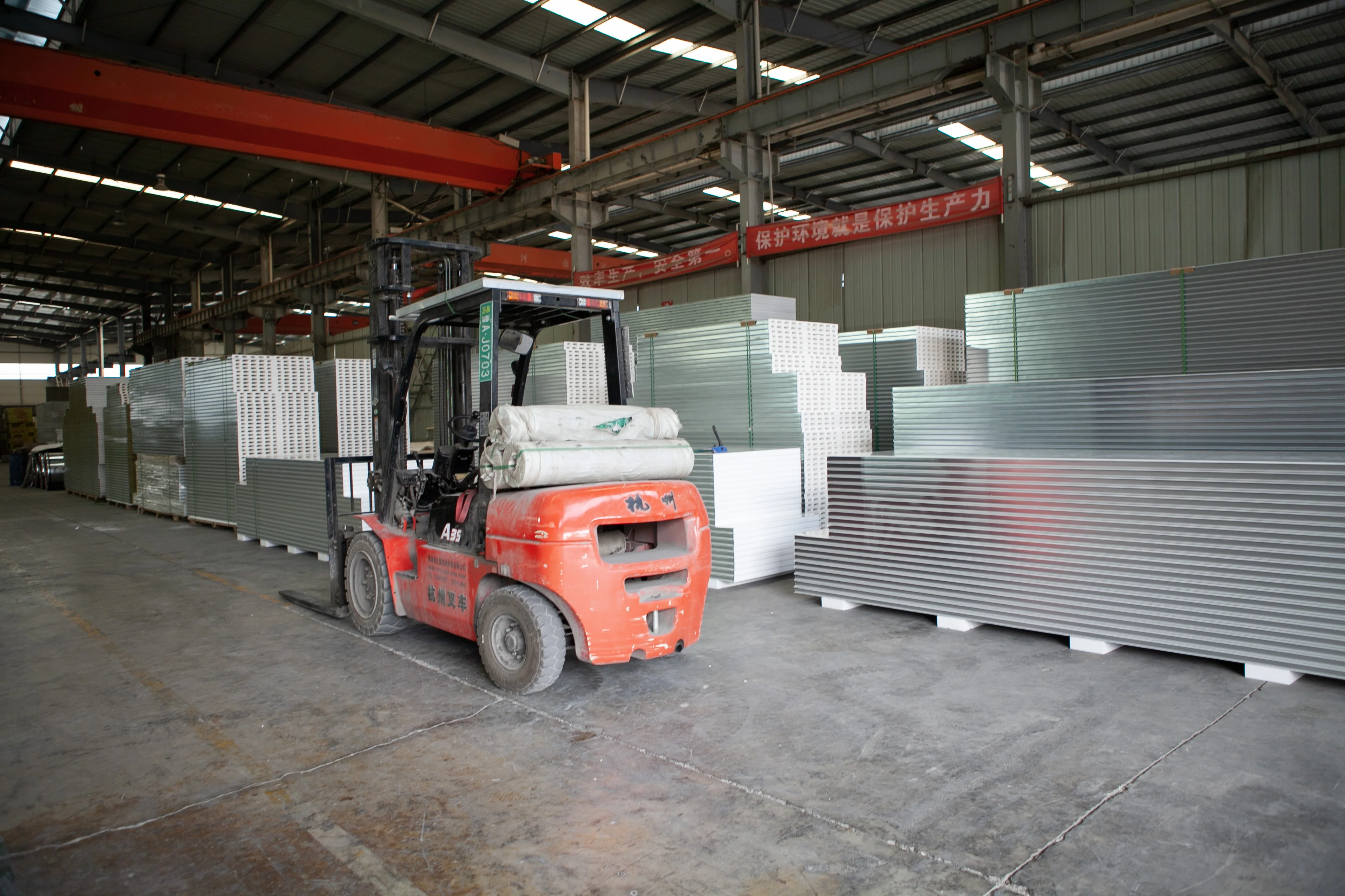MGO rock wool Sandwich Panel Basalt Fiber Stone Wool For roof panel rock woaol sandwich roof panels