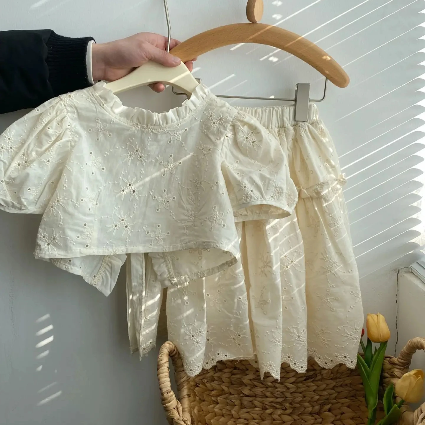 summer 2024 kids wholesale lace two piece skirt set for girls