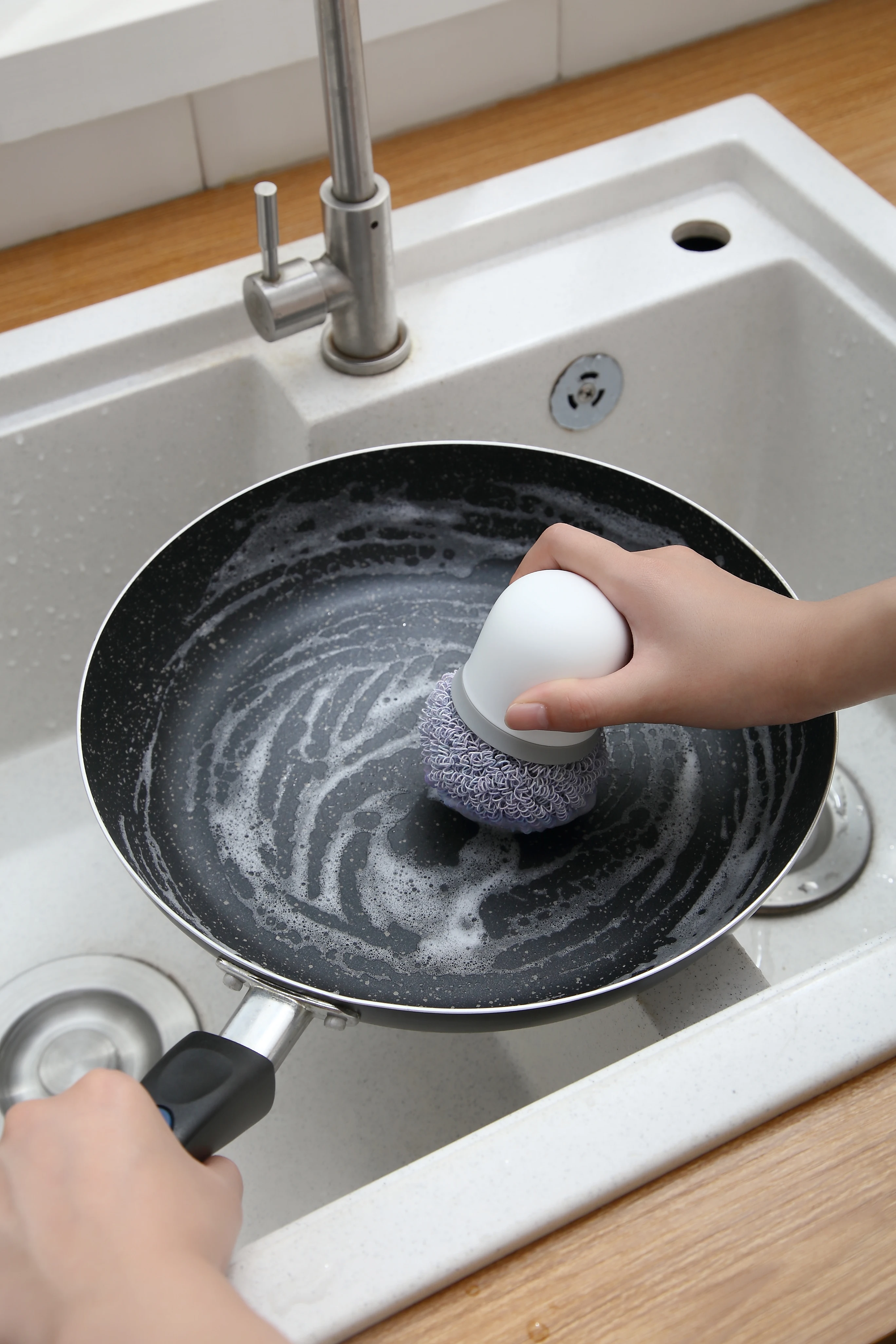 Sanga Wholesale New Multifunction Washing Utensils Scrub Dish Kitchen Cleaning Brush 2-in-1 for Pot Paan