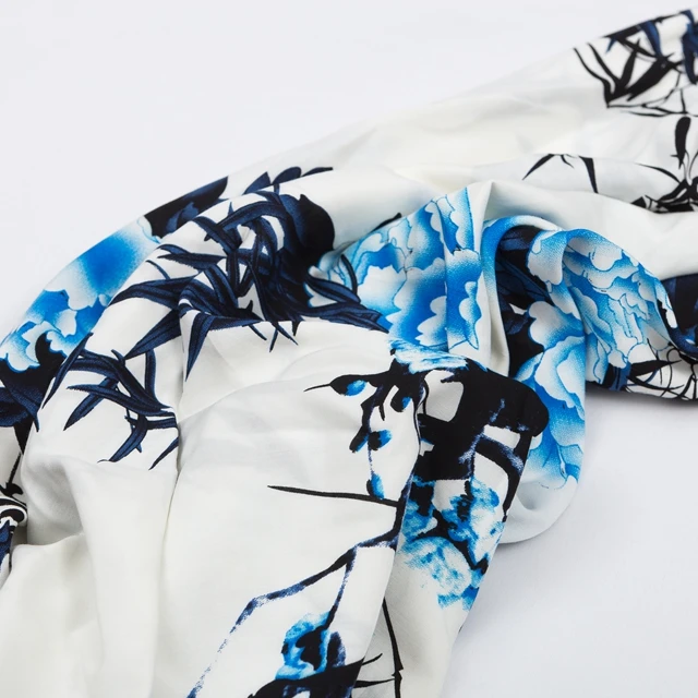 
Hot sale print viscose fabric for garment 