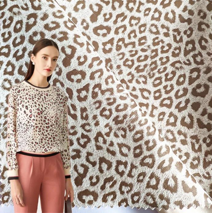 
 Толстая замшевая ткань с леопардовым принтом для куртки  