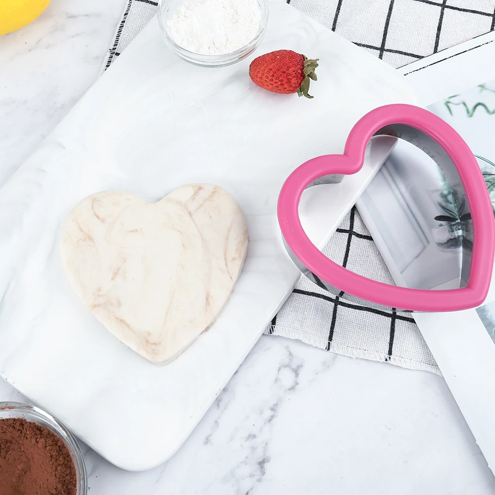 New Arrivals Cake Decorating Custom Metal Heart Shape Pink Baby Kid Cookie Press Cutters