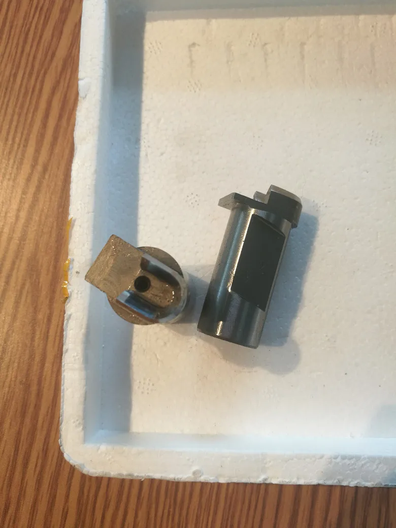 tear tape knife 3FFCU66.jpg