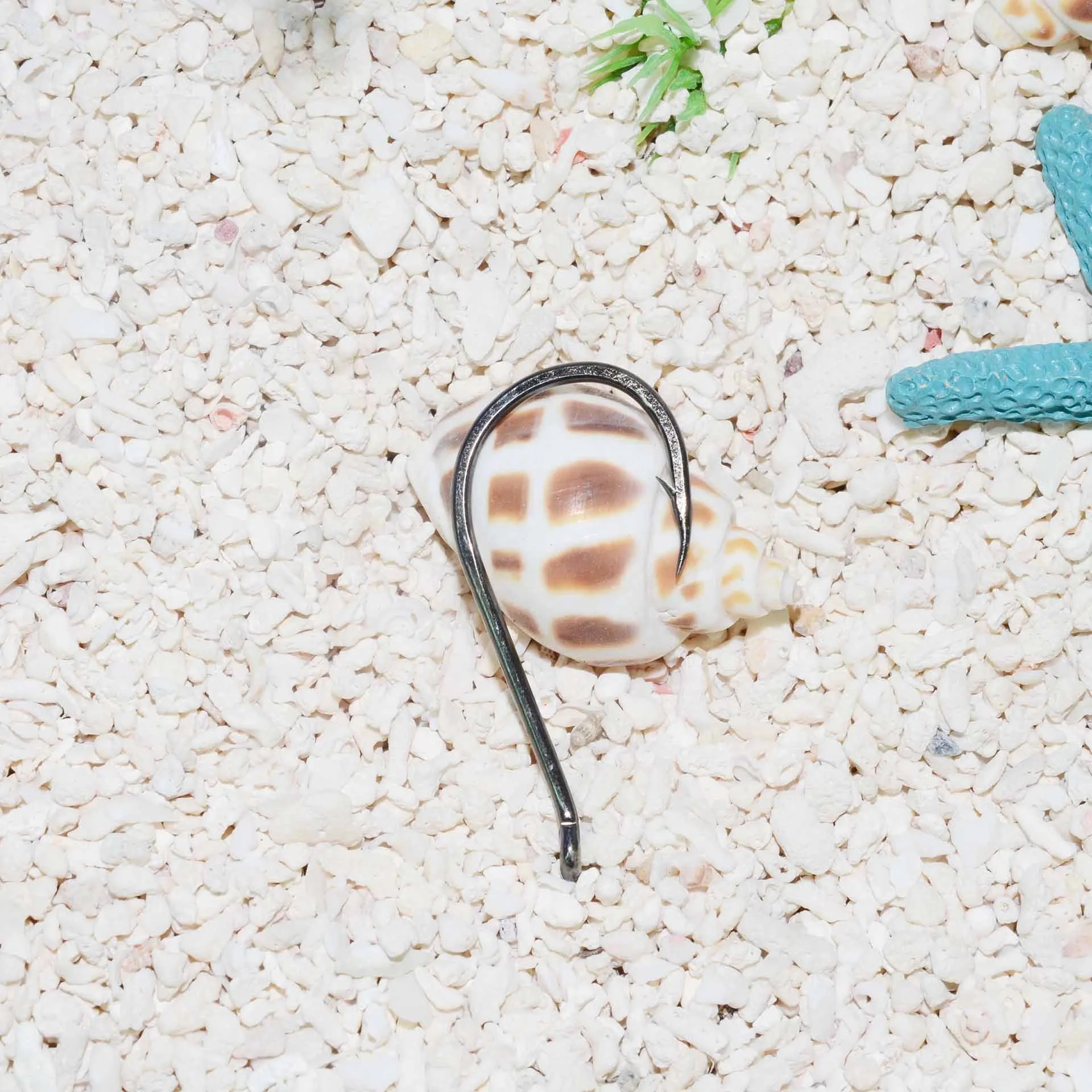 Factory Price 1#-16# High Carbon Steel 100 pcs/box Circle Big Barbed Fishing Hooks