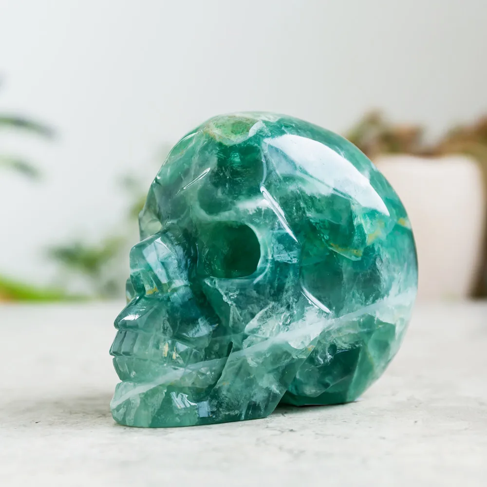 Wholesale High Quality Natural Hand Carved Green Fluorite Large Crystal Skulls Folk Crafts Healing Stone For Home Decoration