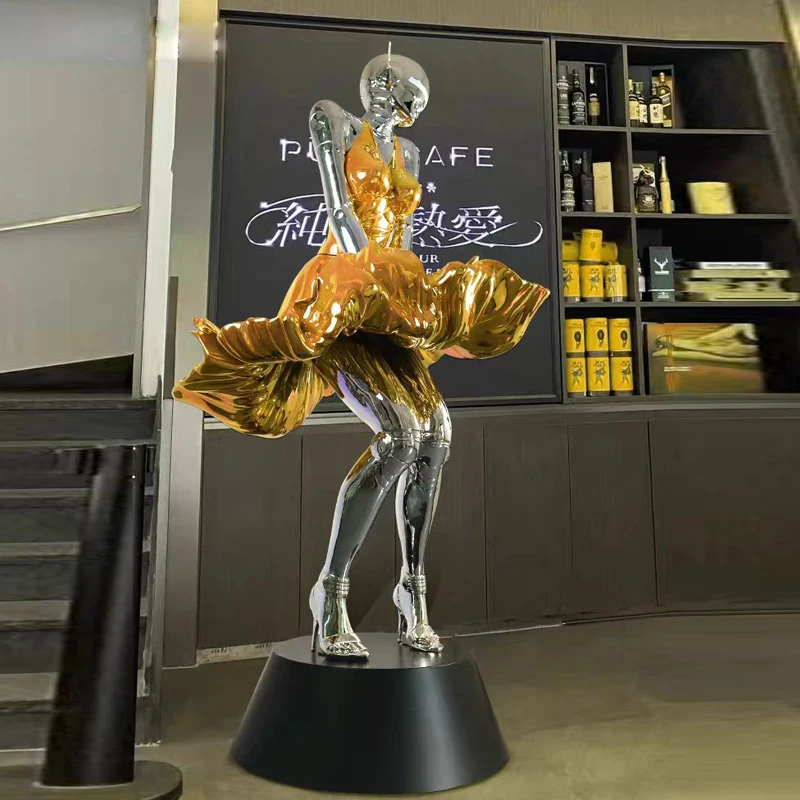 Customized large modern Bar Ktv Trendy ornaments Life Size Resin Statue Marvel Figure Sculpture for Home Decoration