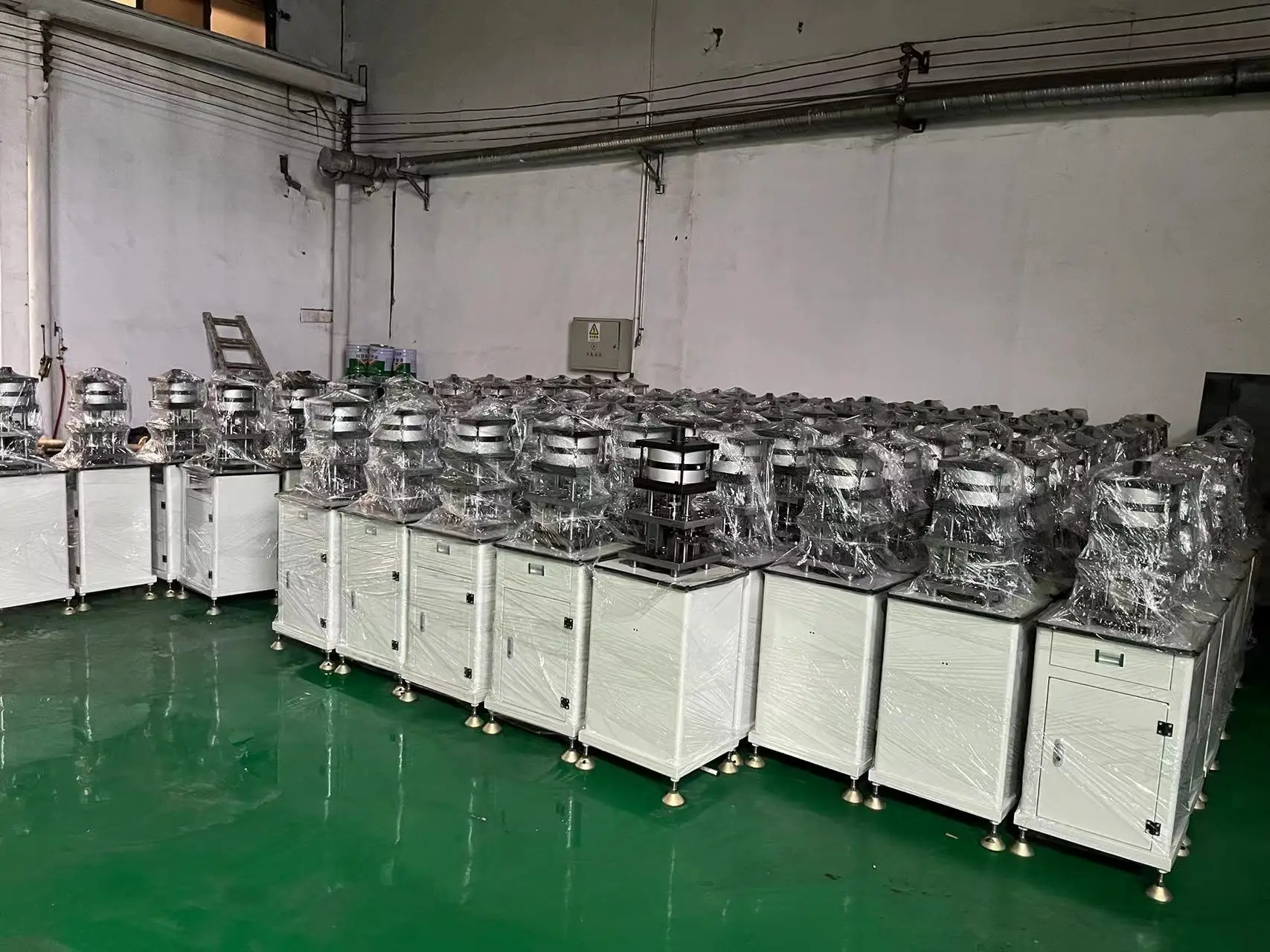 Door and window punching machine Five-station hydraulic press for aluminum doors and Windows