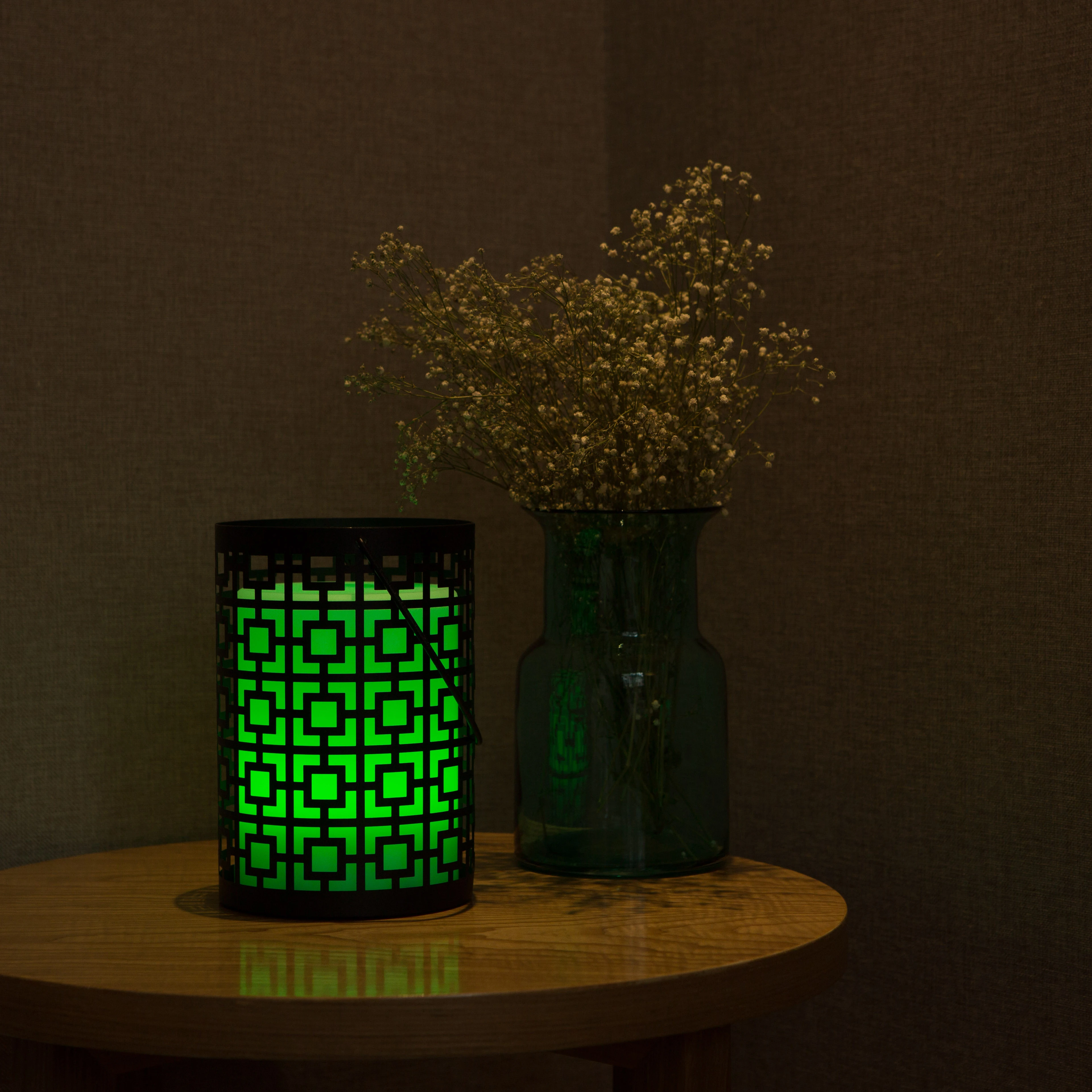 The Chinese Hollowed-out Style Cylinder Led Rechargeable Table Light For Home