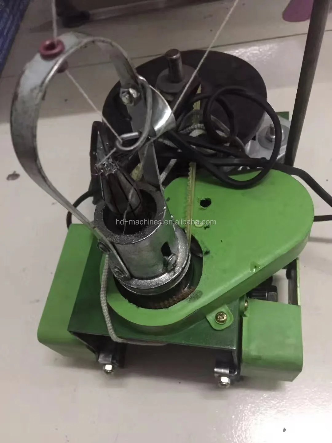 Small round cord belt tape knitting machine