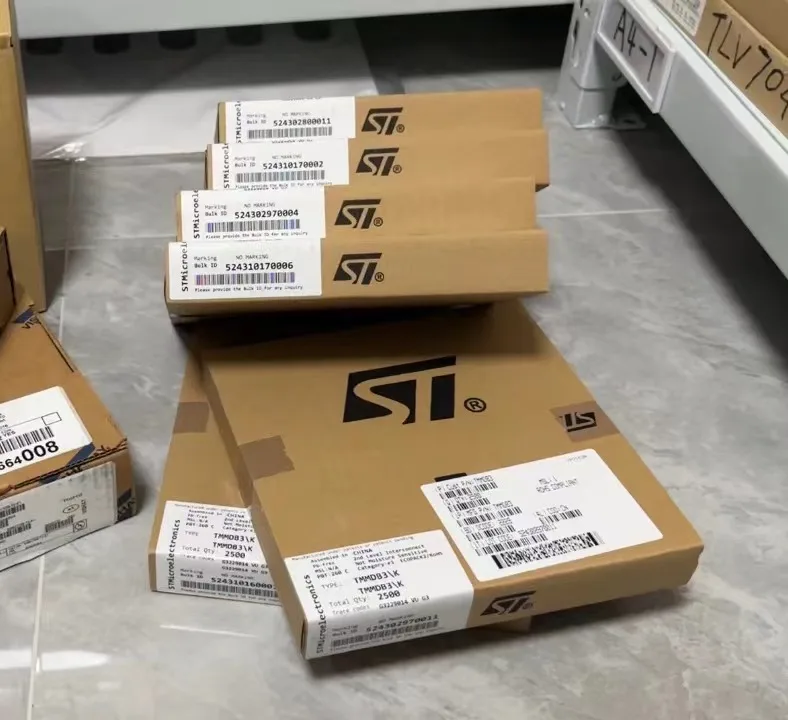 New original TRF7962RHBT VQFN-32 NFC/RFID Tags & Transponders Other ic