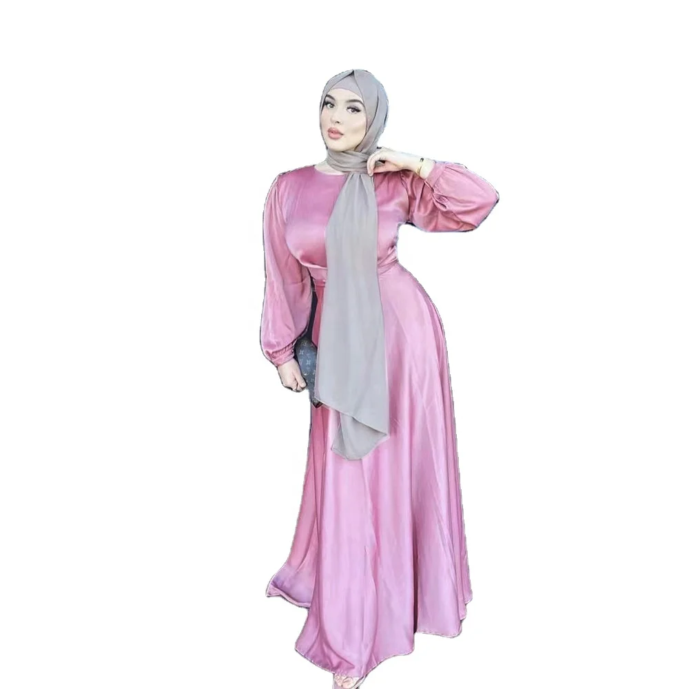 Solid colored robes and ankle dresses for Muslim Hui ethnic groups in the Middle East