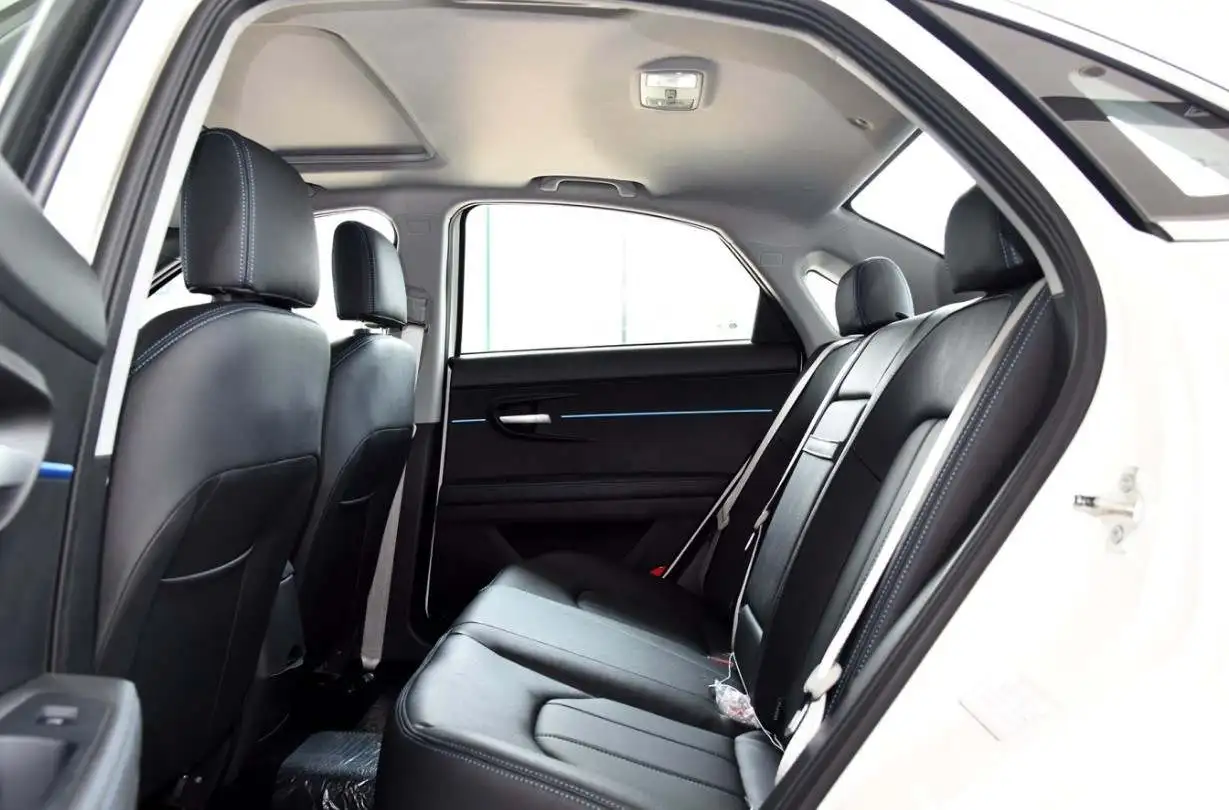 Beiqi Beijing  BAIC Gasoline Vehicles 4 Wheels adult car Transporter new cars on sale