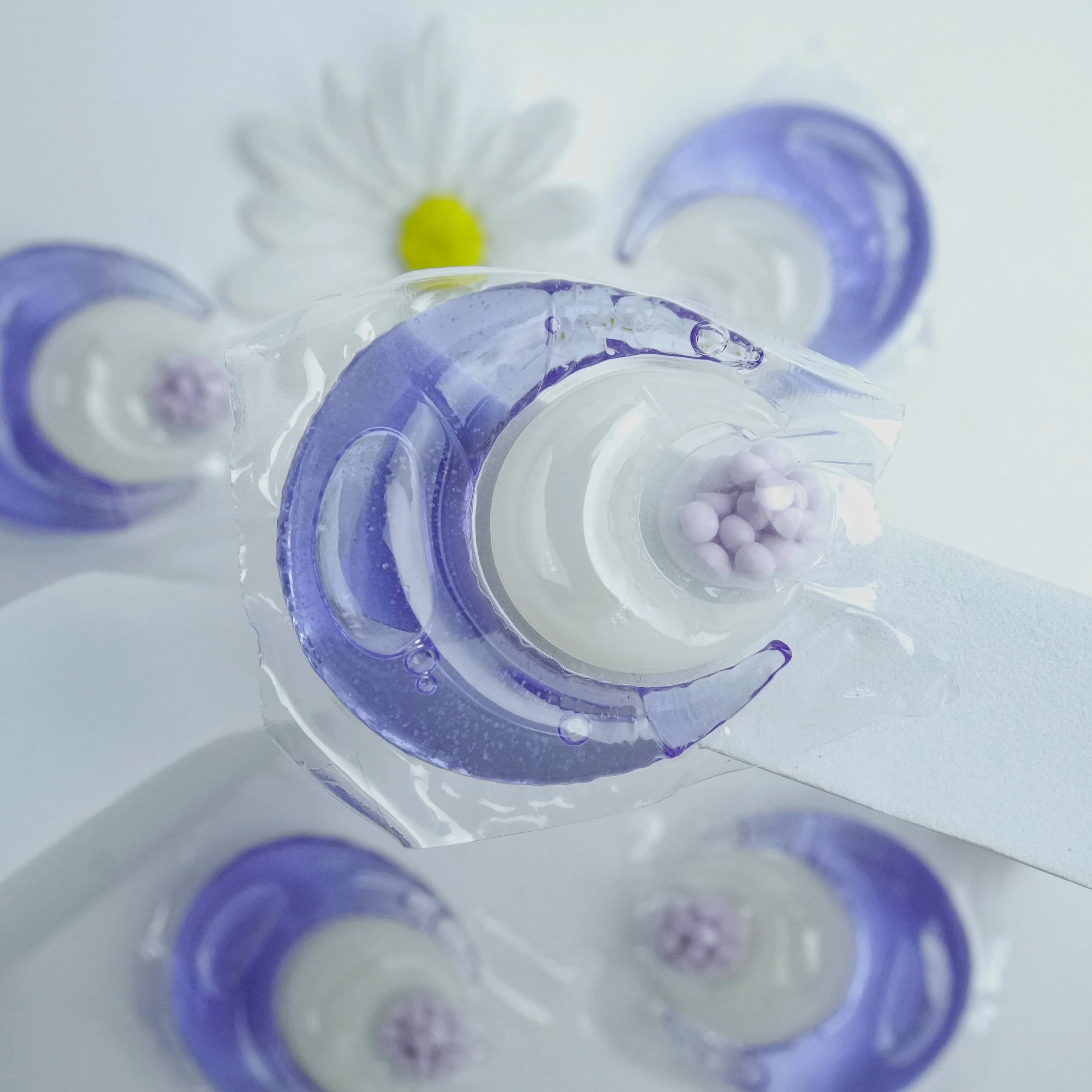 Multi-Action Laundry Gel with Long Lasting Fragrance Deep Cleaning Bacteria & Mite Removal Softening & Color Protecting Clothes