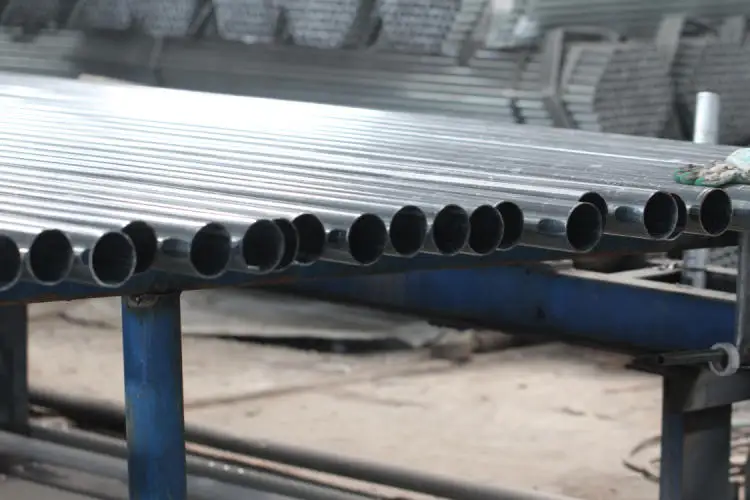 Welded hot dipped galvanized steel pipe pre galvanised plumbing round hollow section q235 schedule 40 carbon erw pipes