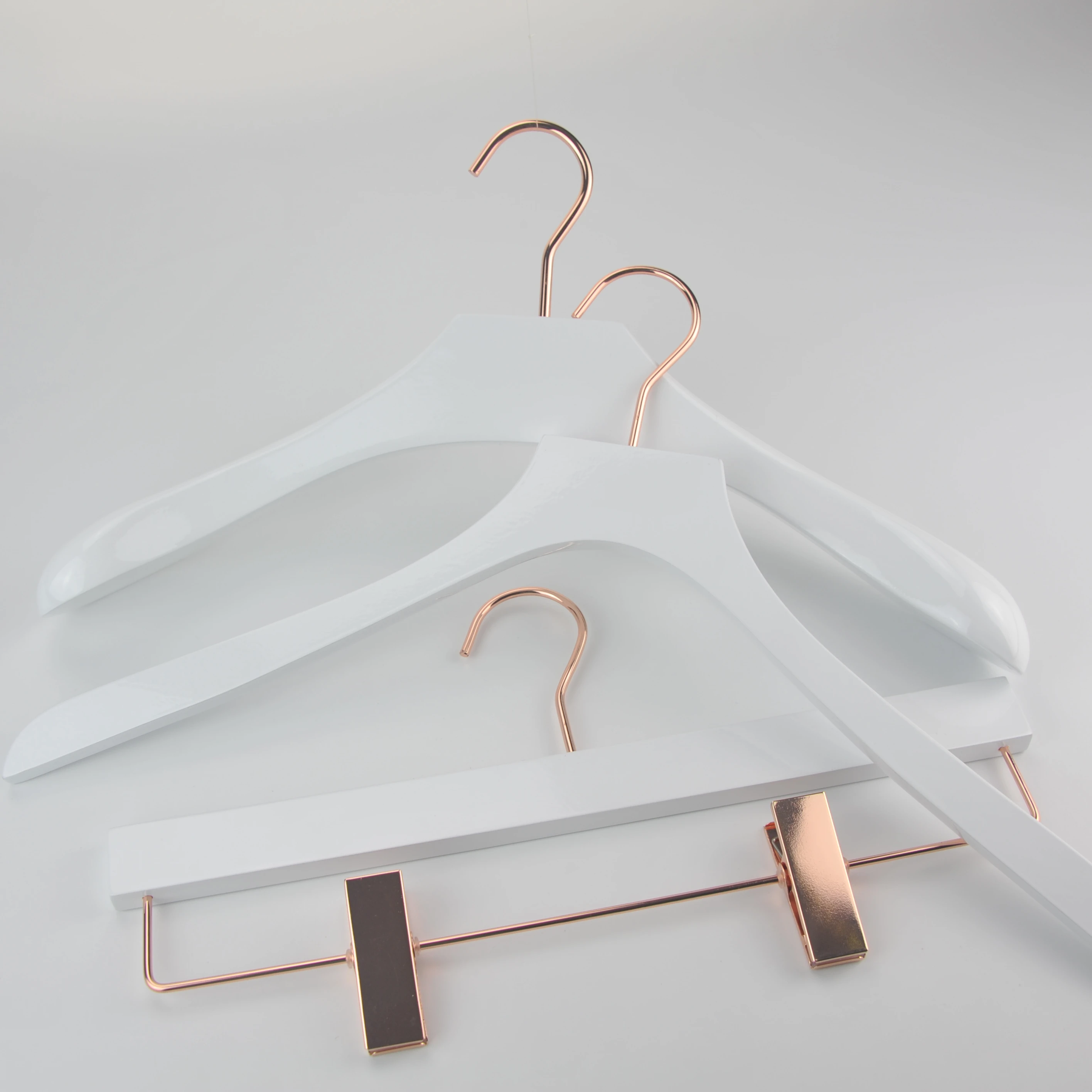 Luxury Wooden Hanger Series with High Glossy Painting