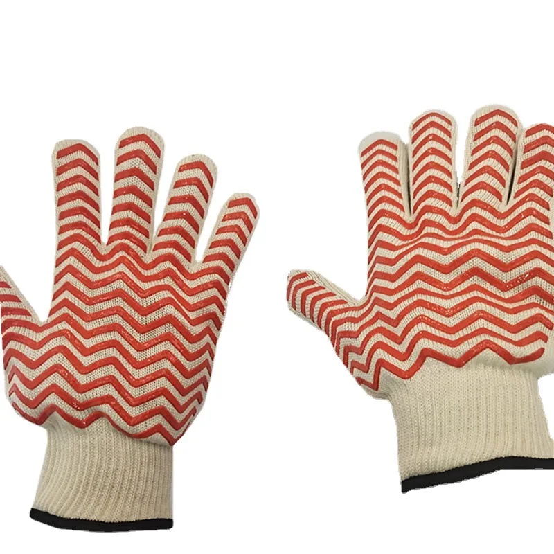 Silicone dot heat-resistant mitten Premium insulated barbecue safety mitten