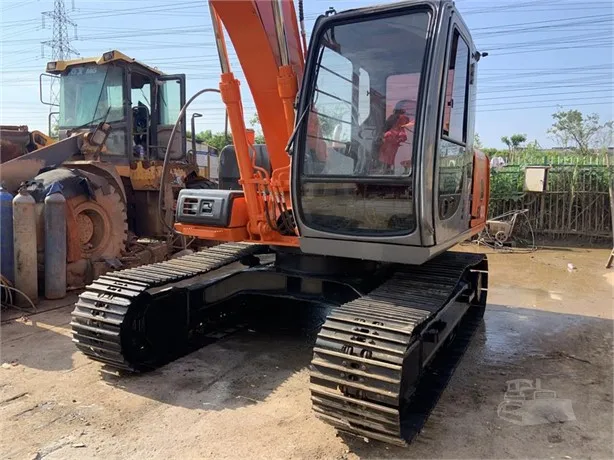 New Arrival !!! Hitachi japan used excavators zx100 hydraulic crawler machine ZX100 10 Ton excavator