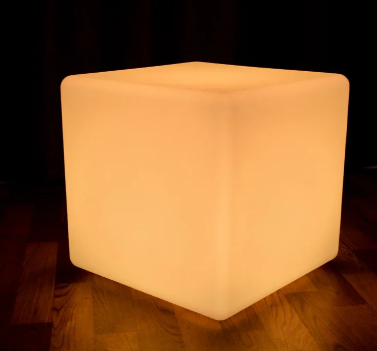 2020 New Style Color Changeable Remote Control Led Cube 40cm Led bar Chair