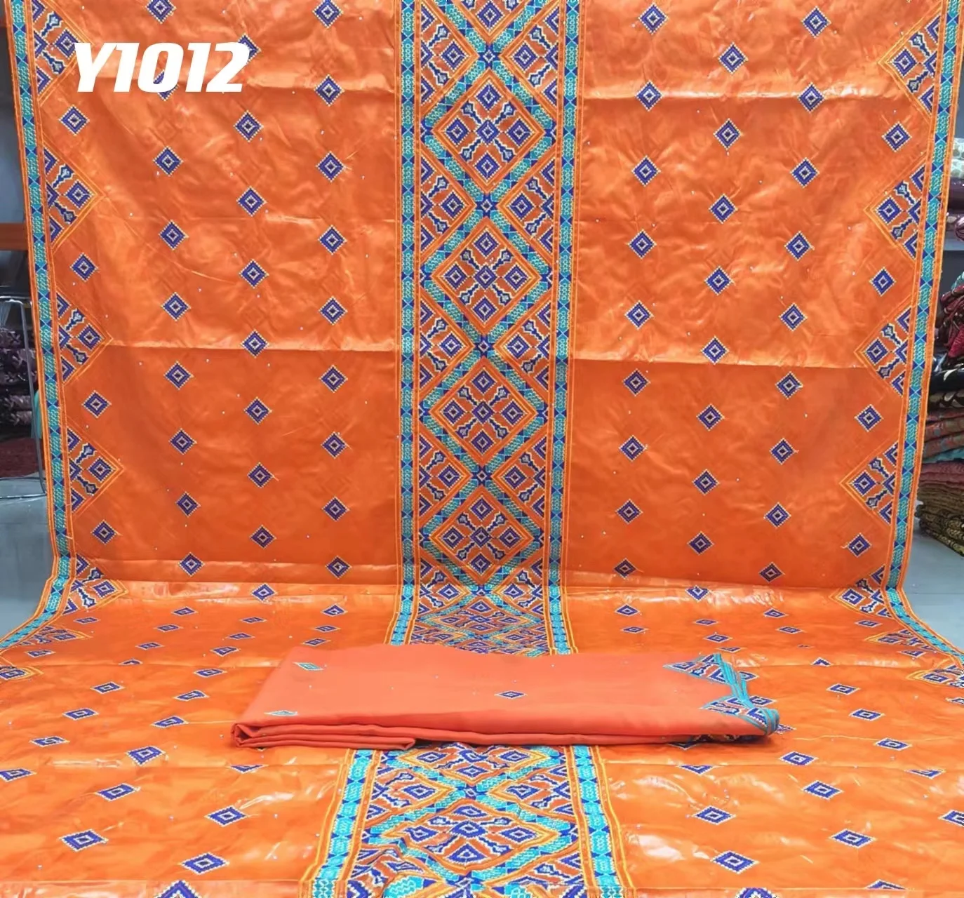 Женский комплект из платьев