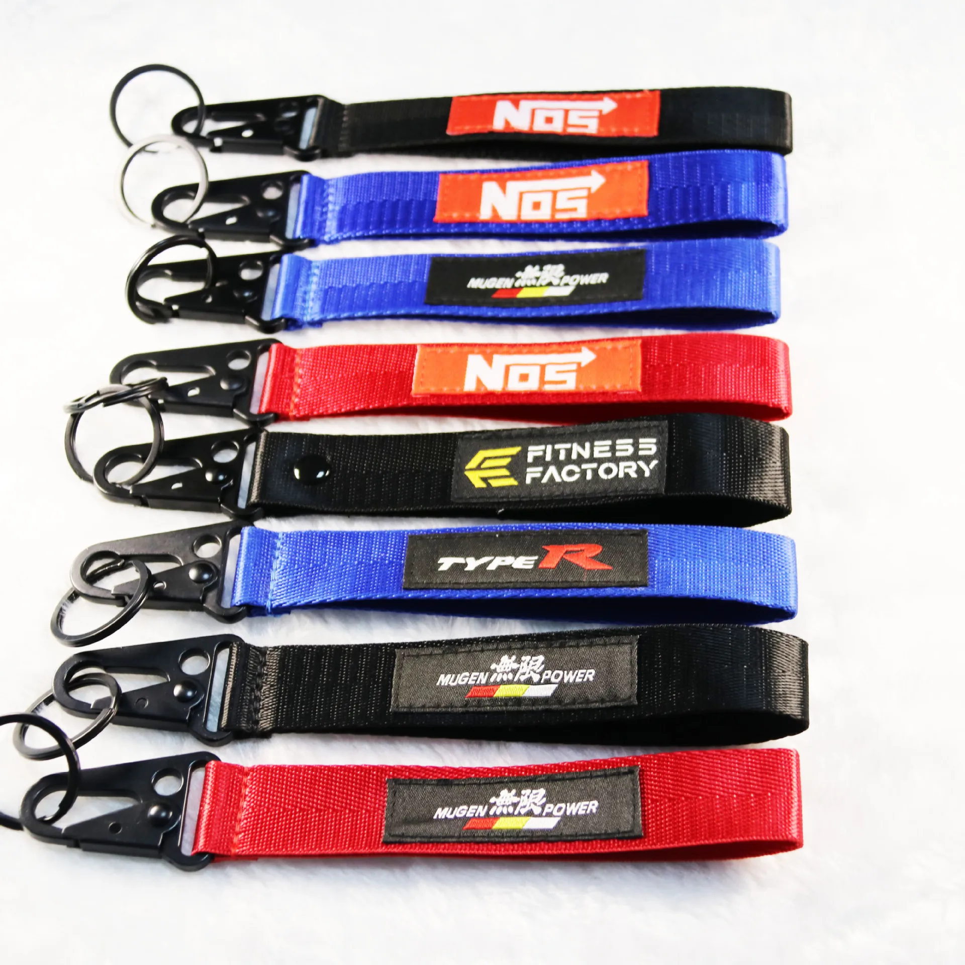 Wholesale Cheap Custom Logo Machine Embroidery Brand Name Fabric Airplane Keychain For Before Flight