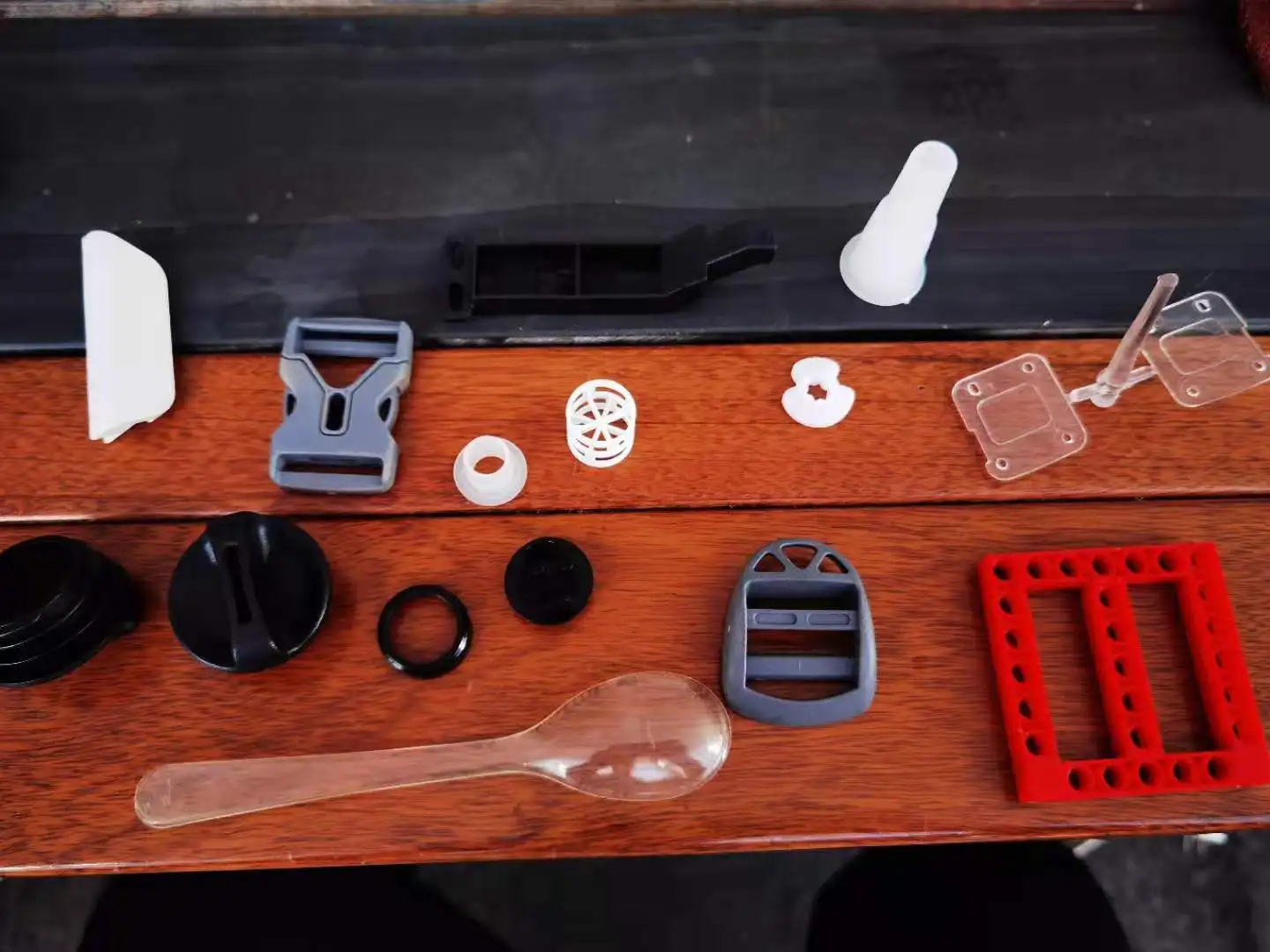 PP PE PVC ABS Nylon Plastic Car Part Making Injection Molding Machine