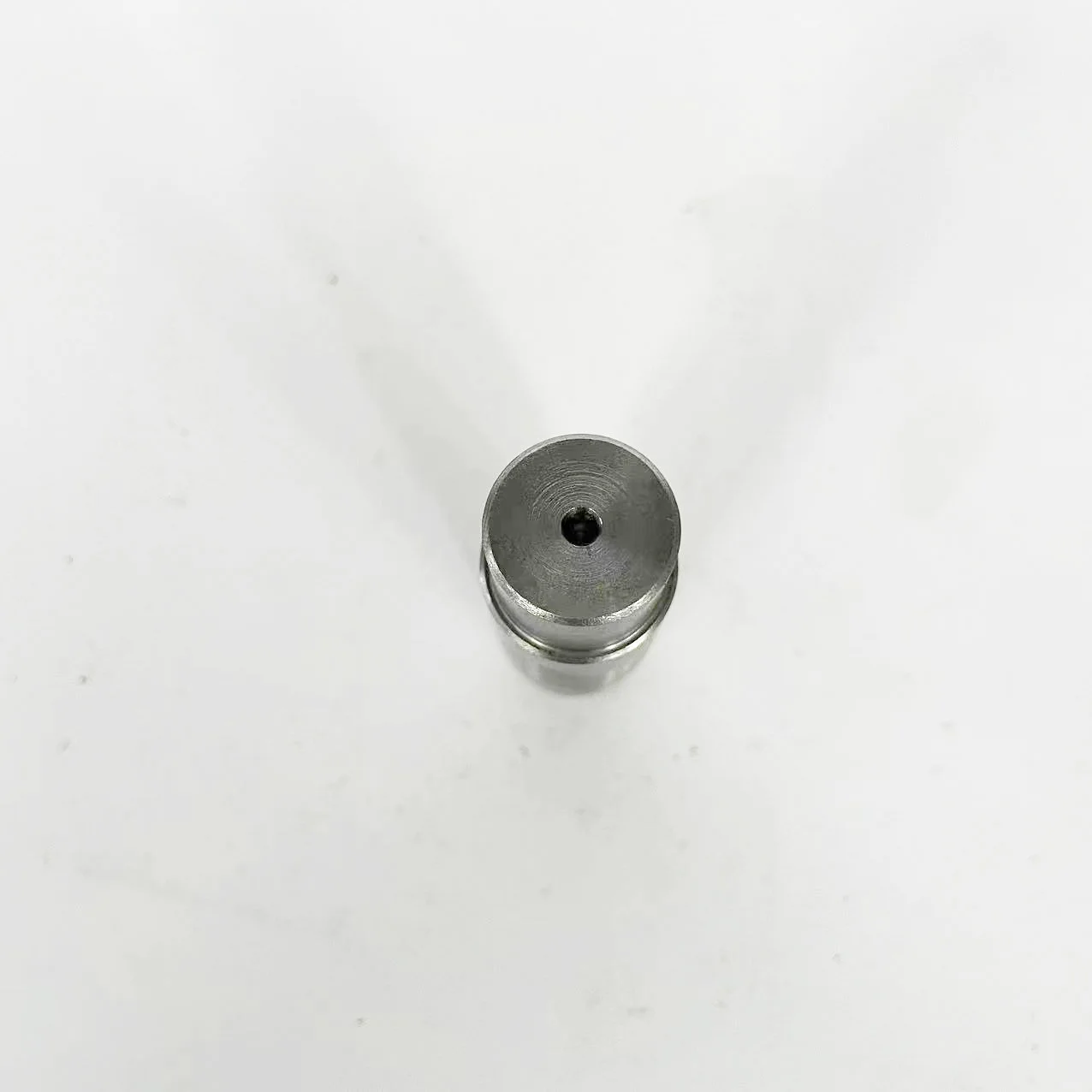 Kingpin for trucks cars excavators vehicles service parts universal kingpin