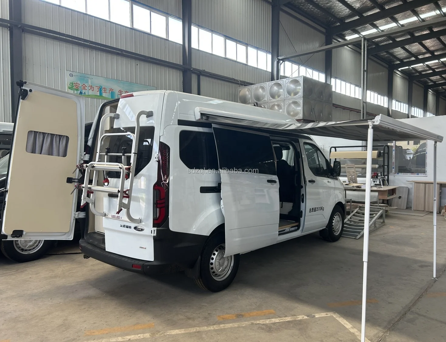 Chinese Jinbei RV Ford Transit Mobile luxury Australian Small Teardrop Off Road RV Caranvan House for Sale
