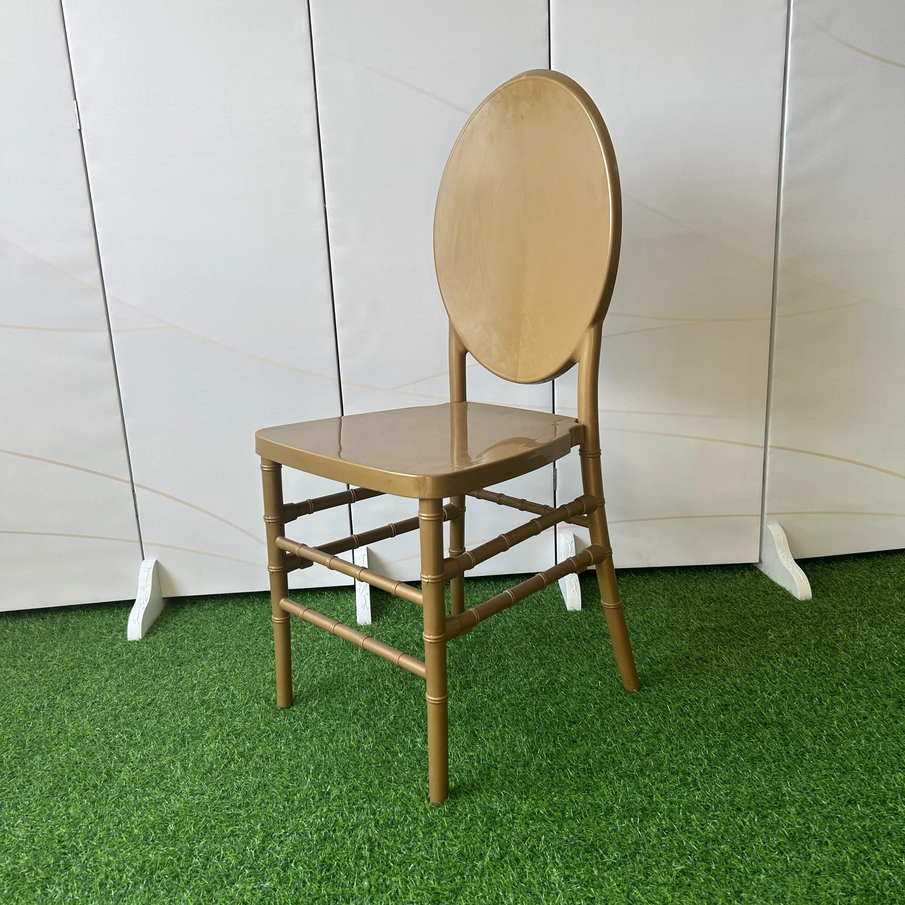 Wholesale Hot Sell  Resin Restaurant Hotel Wedding Event White Resin Tiffany Chivari Chiavari Dining Chairs For Party