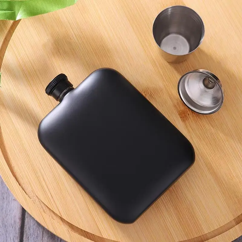 Hot selling stainless steel 6oz cool black color painted alcohol whiskey hip flask