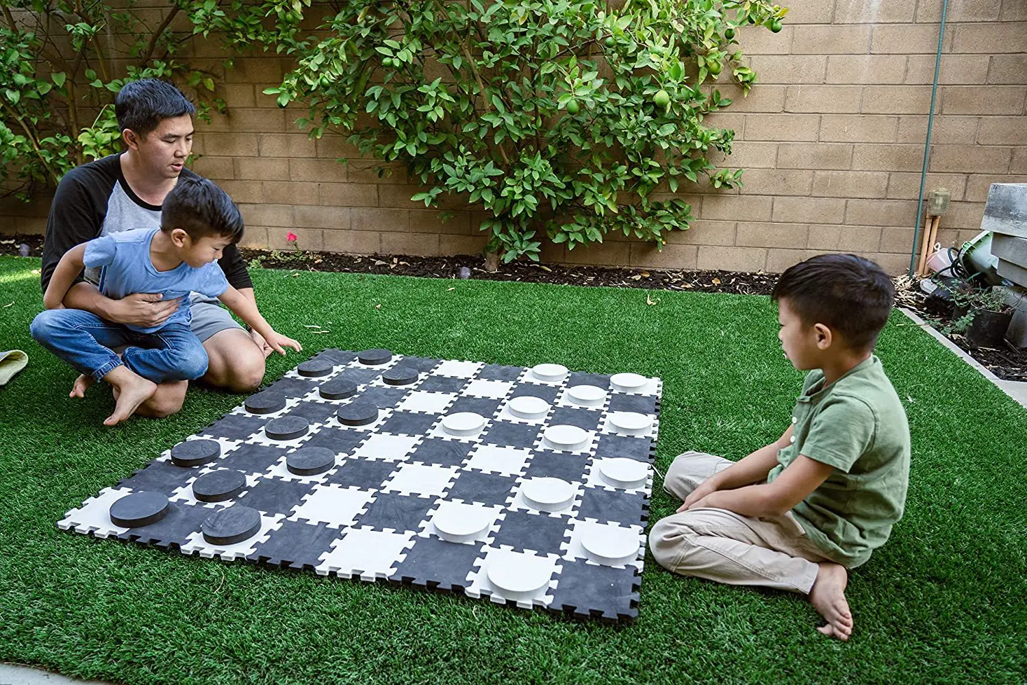 EASY WIPE CLEAN BUNCH UP RESISTANT REVERSE TO PLAY 2-in-1 Reversible Giant Checkers & Tic Tac Toe Game Set for Outdoor