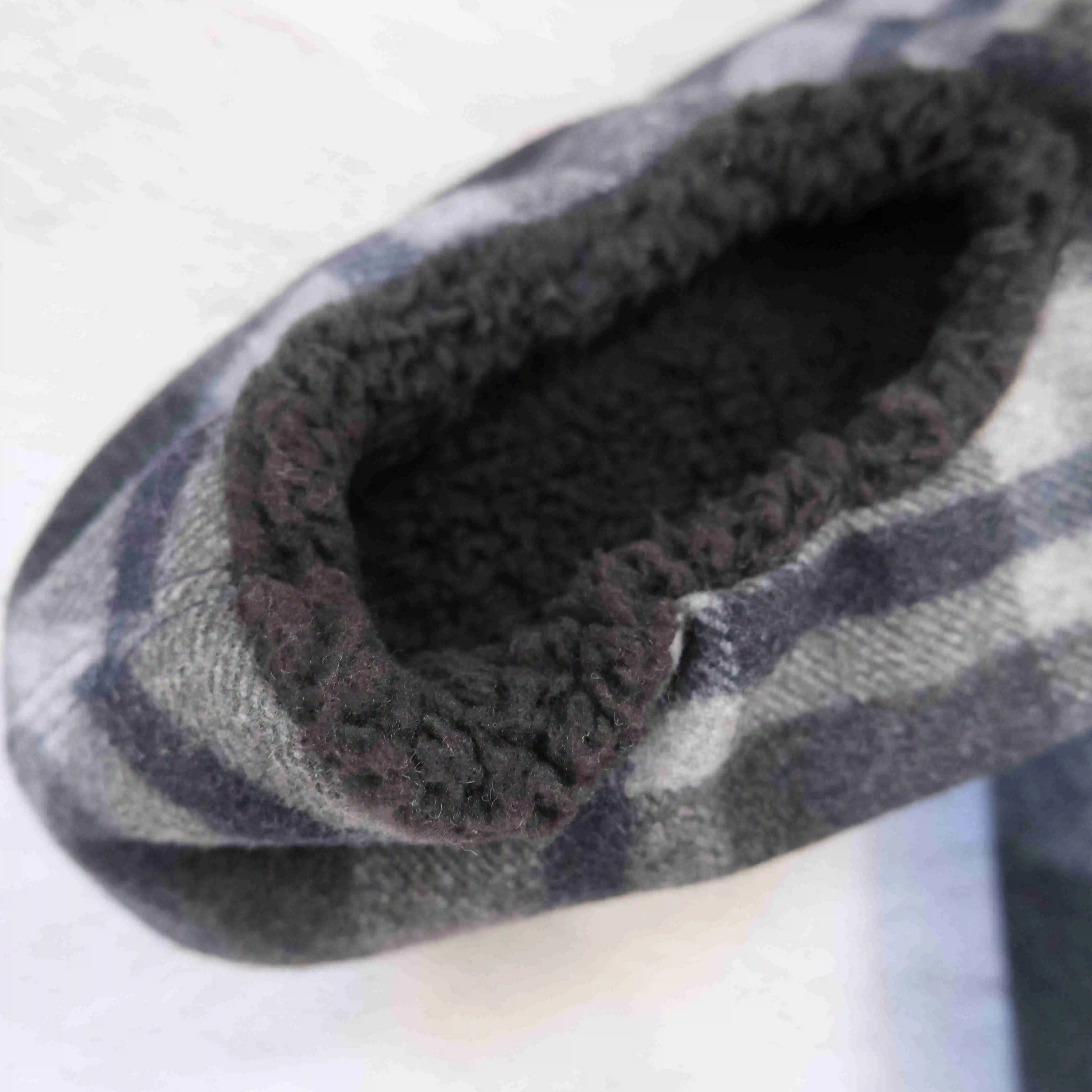 Warm Bed Floor Sleeper Handmade Non Slip Winter Custom Fuzzy Slipper Socks for Men