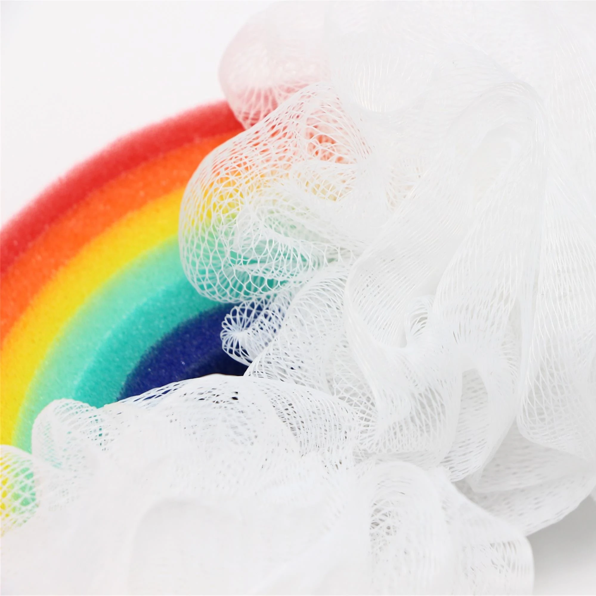 Perfect Quality colorful rainbow bath sponge mesh bath brush for kids bath ball wholesaler
