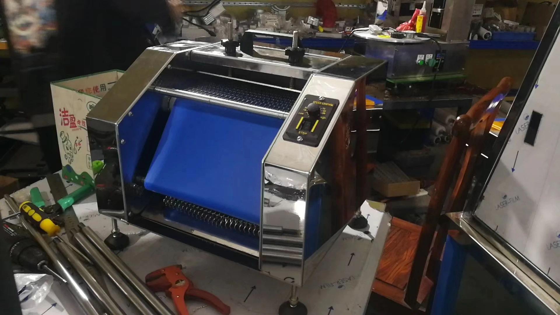 Bakery Croissant Rolling Machine Bread Making Machine Croissants Roller Machine