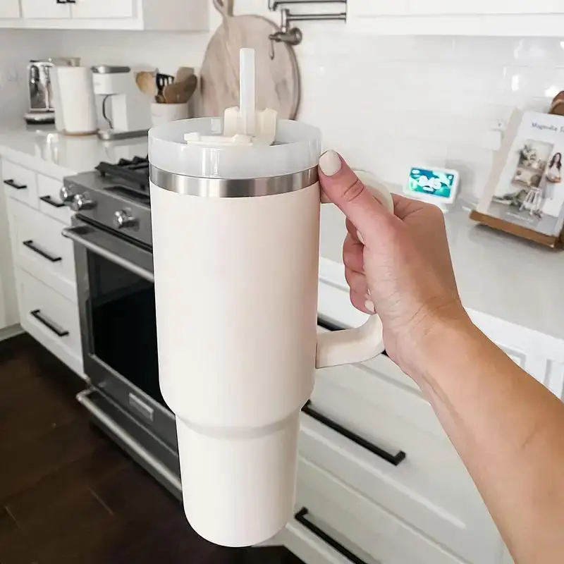 Hot Selling Reusable Vacuum Coffee And Beer Cups With Vacuum Insulation And Straw Stainless Steel Mugs