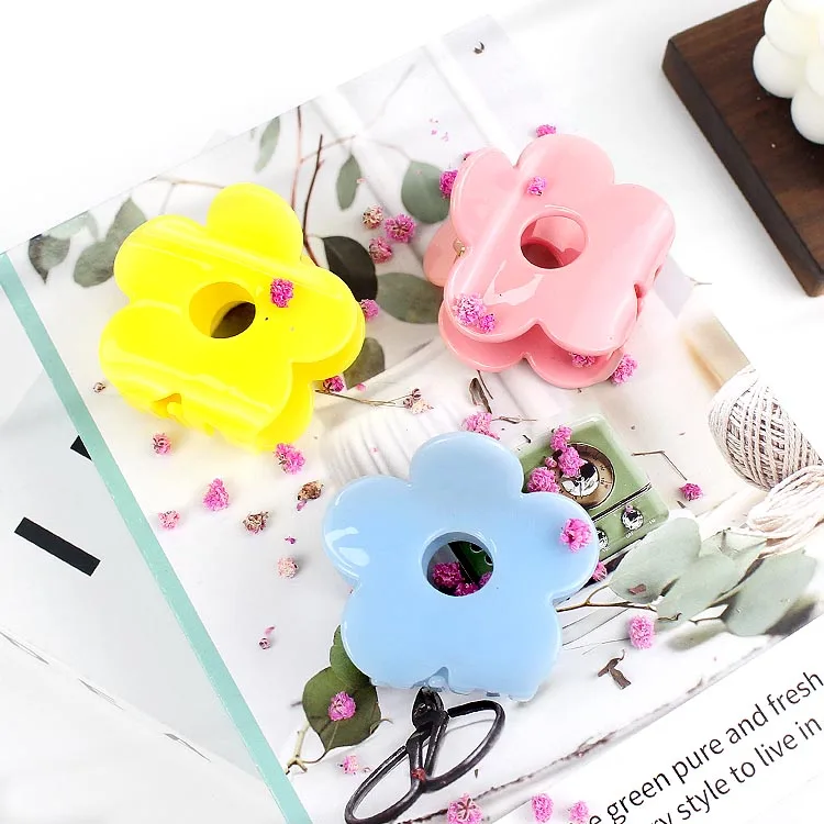YIYI Custom Wholesale Flower Hair Clips Clutchers Korean Style Hair Claw Clip Cute Glam Acetate Flower Claw Clips For Women