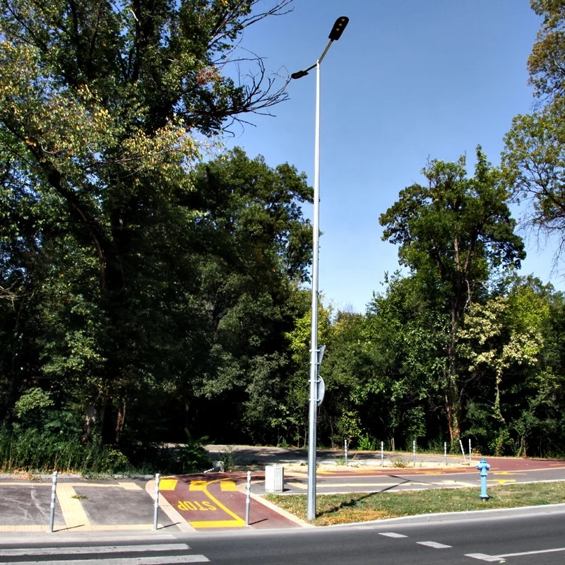 Galvanized Steel Conical Octagonal Solar LED Street Lighting Pole