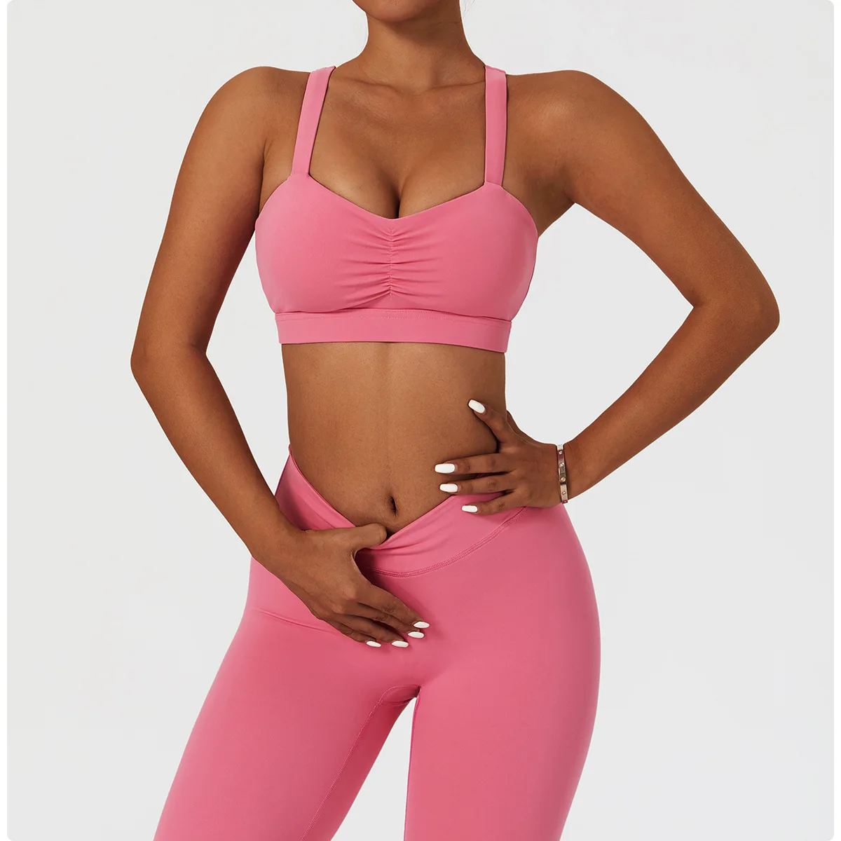 ALIBABA verified supplier women deep neck shockproof sexy sports bra and high waist yog legging women gym activewear