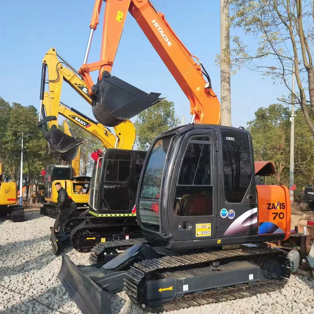 Used DOOSAN ZX70 Excavator Competitive Price 22Ton Operating Weight Core Gearbox Engine Pump Motor Core Components