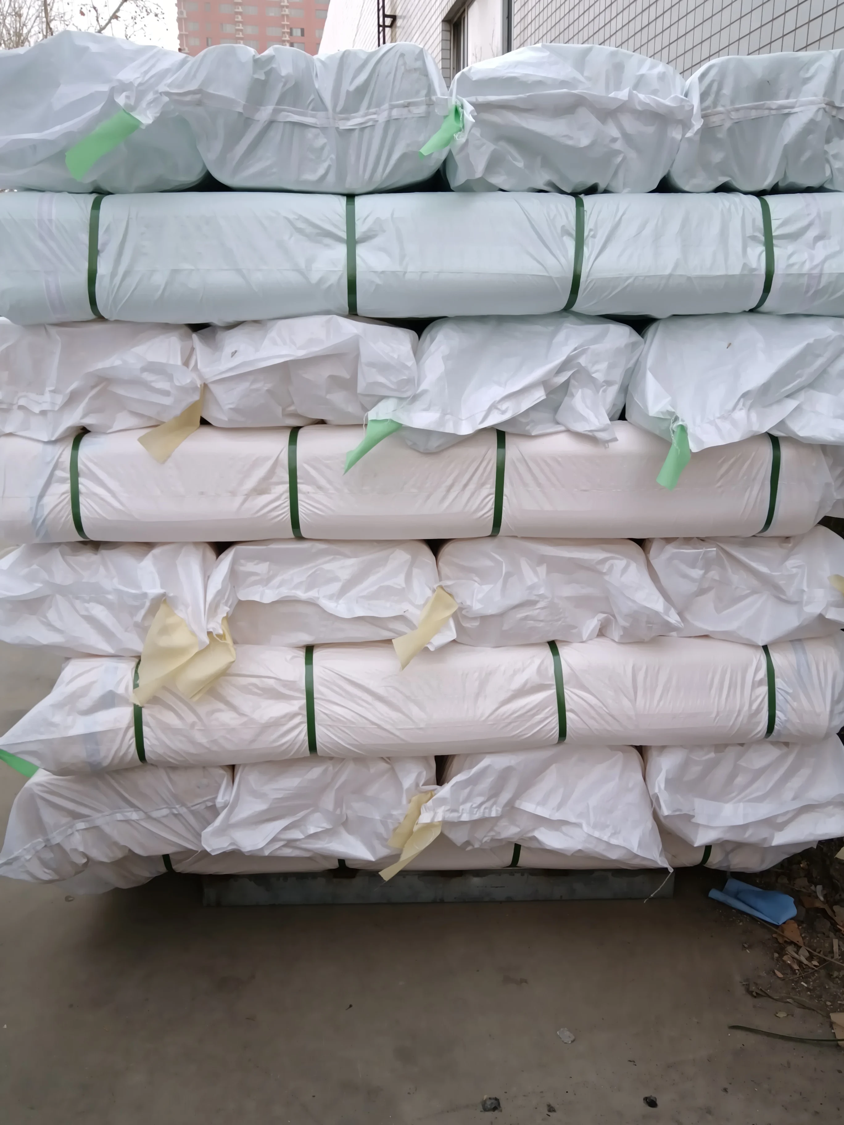 Longhitex Factory Price  Milk World    Karupo  Kurapo  Karubo 110*76 TC 90/10 Polyester Cotton Poplin   Tc Pocketing Shirting