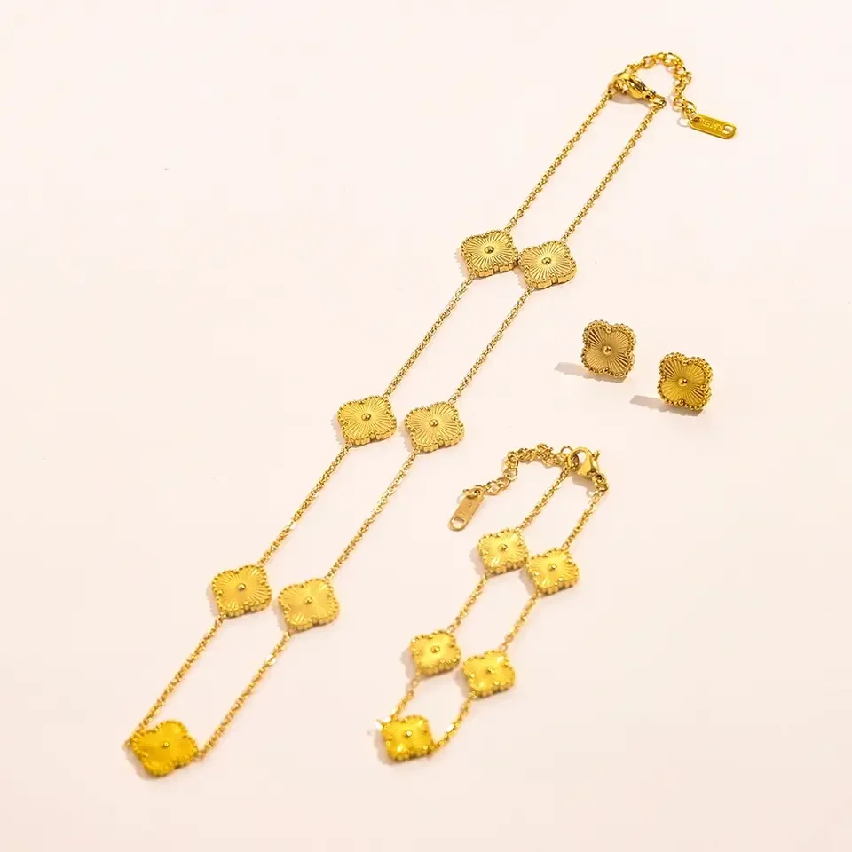 Stainless Steel Four Leaf Clover Bracelet Earring Necklace Set Gold Plated Necklace Chain Luxury Designer Catalog  Fine Jewelry