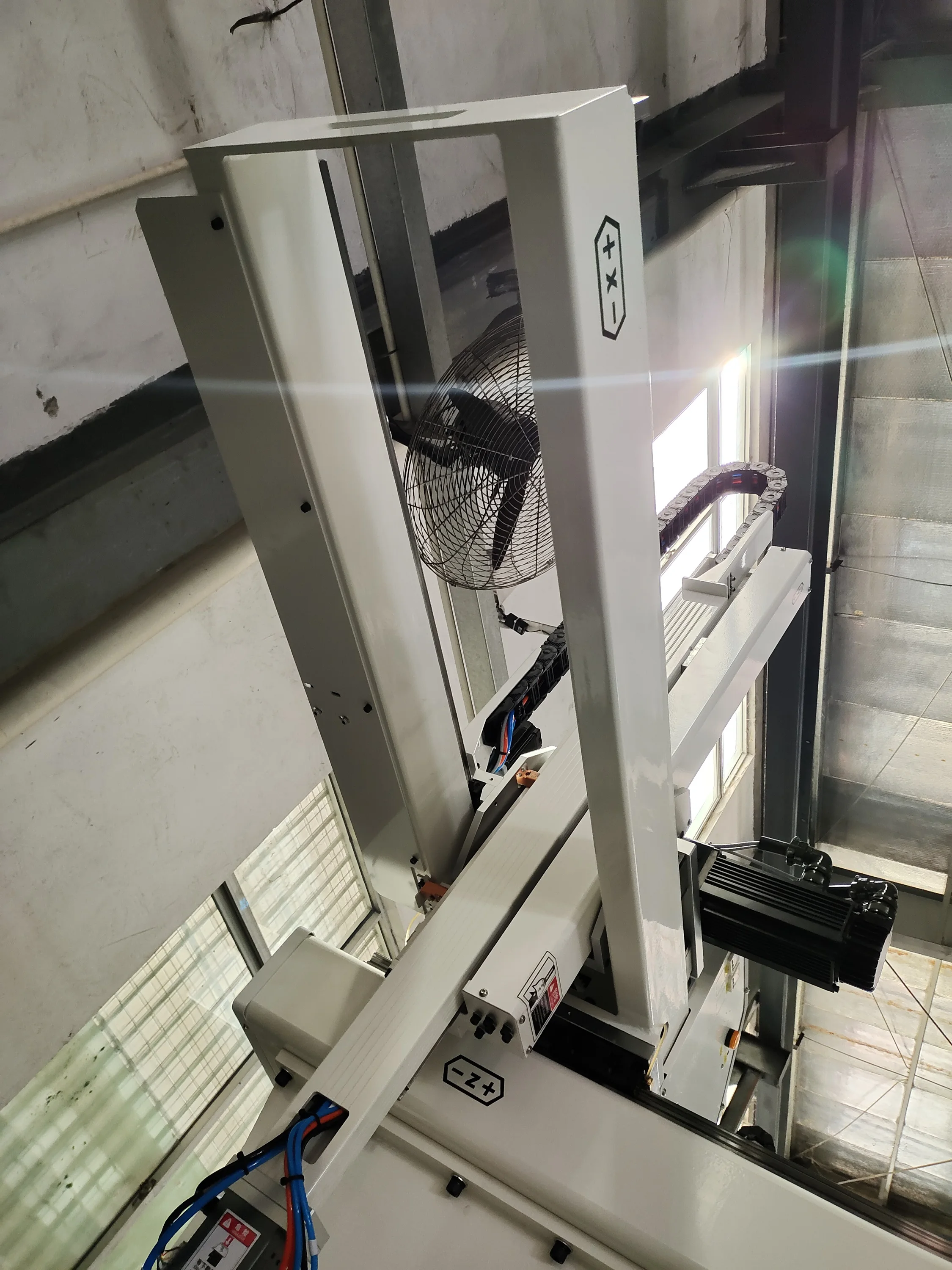 The high speed frame material handling robot Runma brand