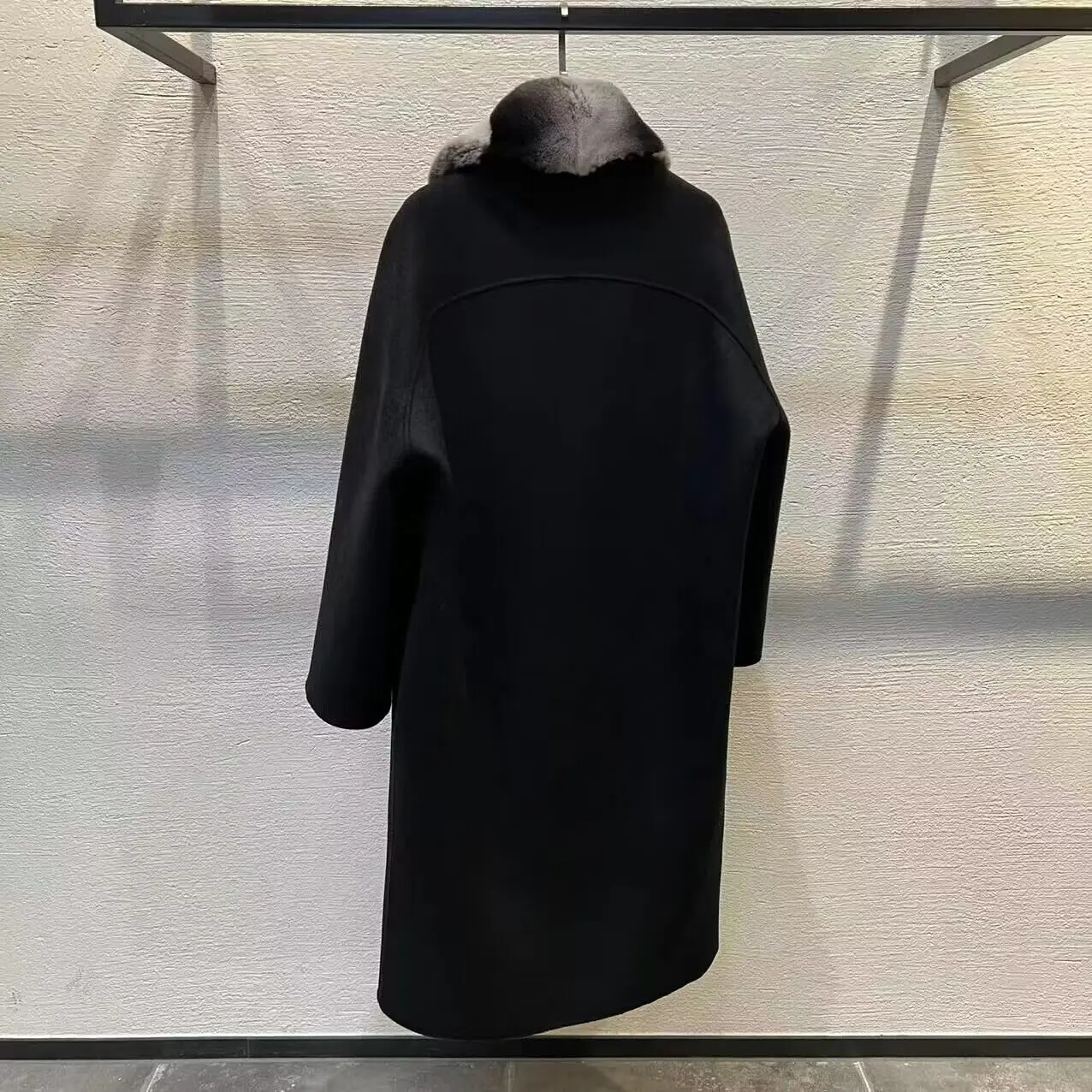 2024 New Fashion Style Winter Soft Black Long Real Wool Rabbit Fur Coats for Women