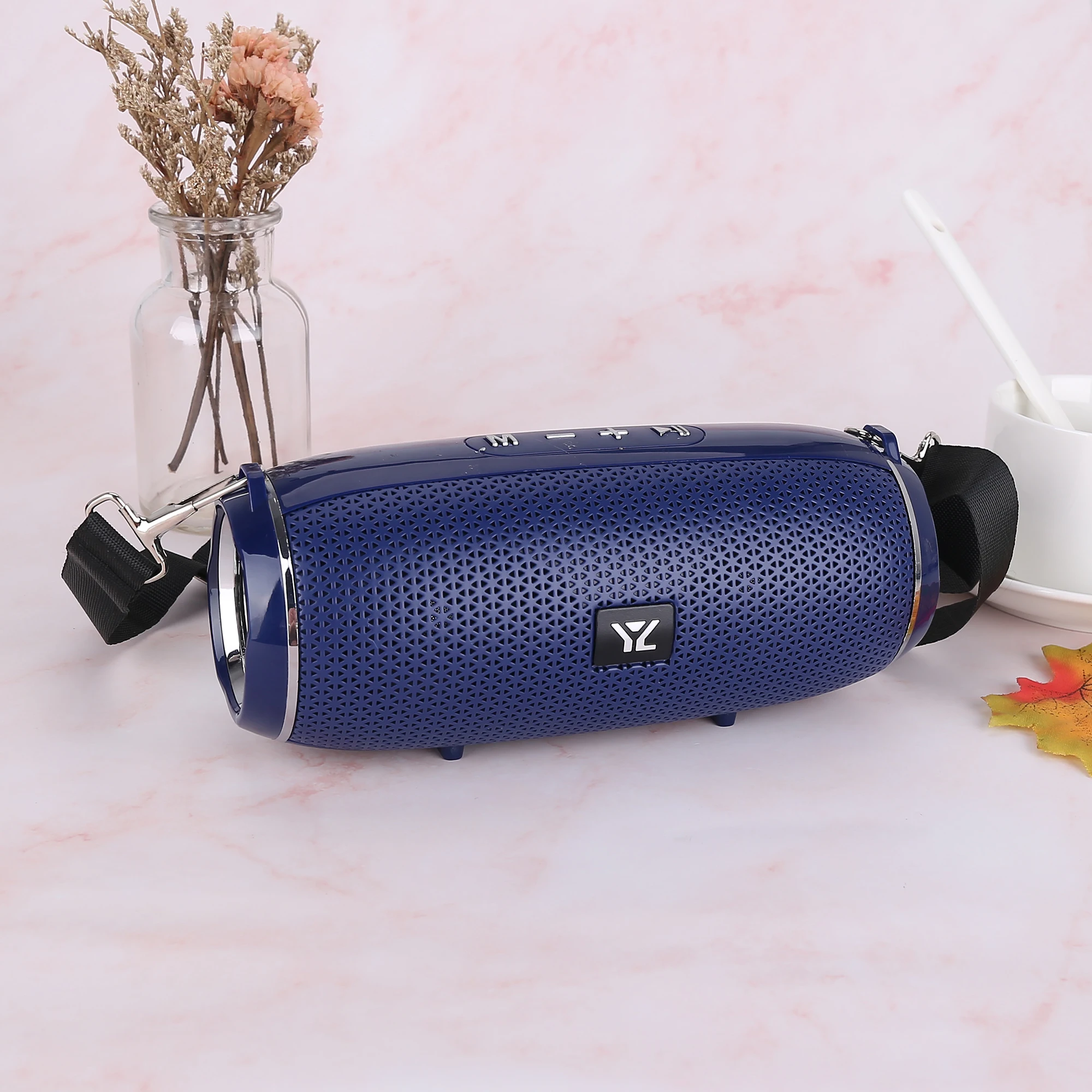 
Best Portable Speaker Waterproof Bluetooth Speaker Outdoor Wireless Portable Speaker with 10 Hours Playtime Superior Sound 