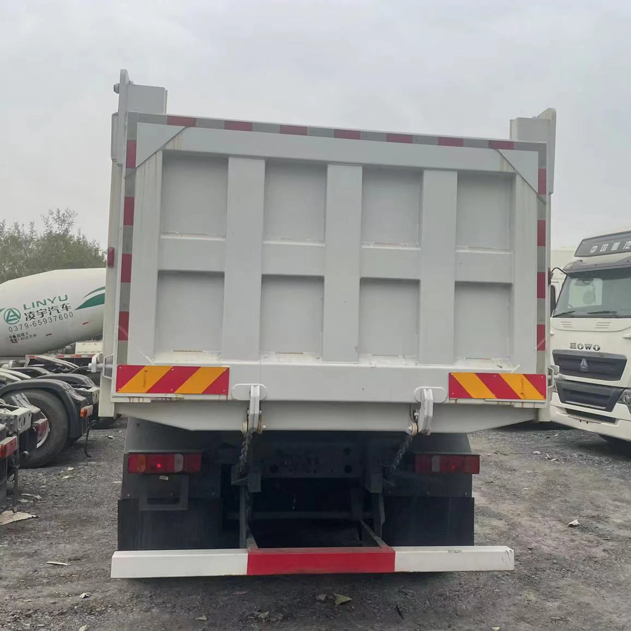 Factory Price China Famous Sitrak G7 540HP 8X4 Euro 6 Double Drive Sinotruk Howo Tractor Trucks For Sale