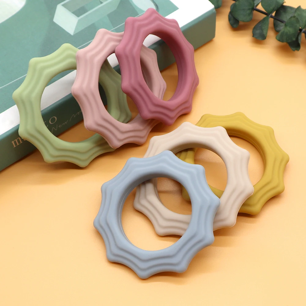 Melikey Wholesale Baby Silicone Fox Deer Sunshine Giraffe Cross Banana Rabbit Sun Bunny Rainbow Teether