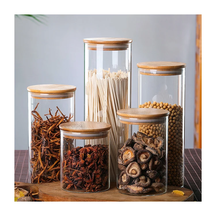 High Borosilicate Refrigerator Use Glass Spice Jar Glass Food Storage Jar With Wood Lid Bamboo Lid