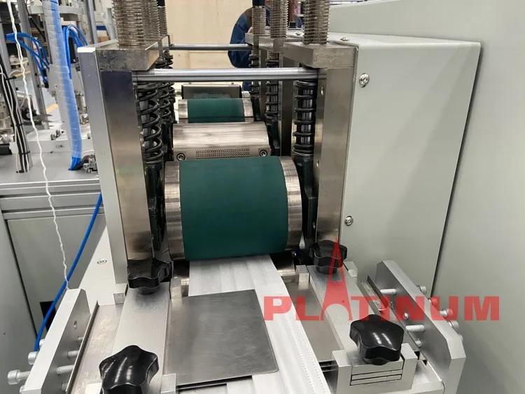 High Speed Medical Fully Automatic Disposable Surgical Face Dust Fabric Blank Mask Making Machine