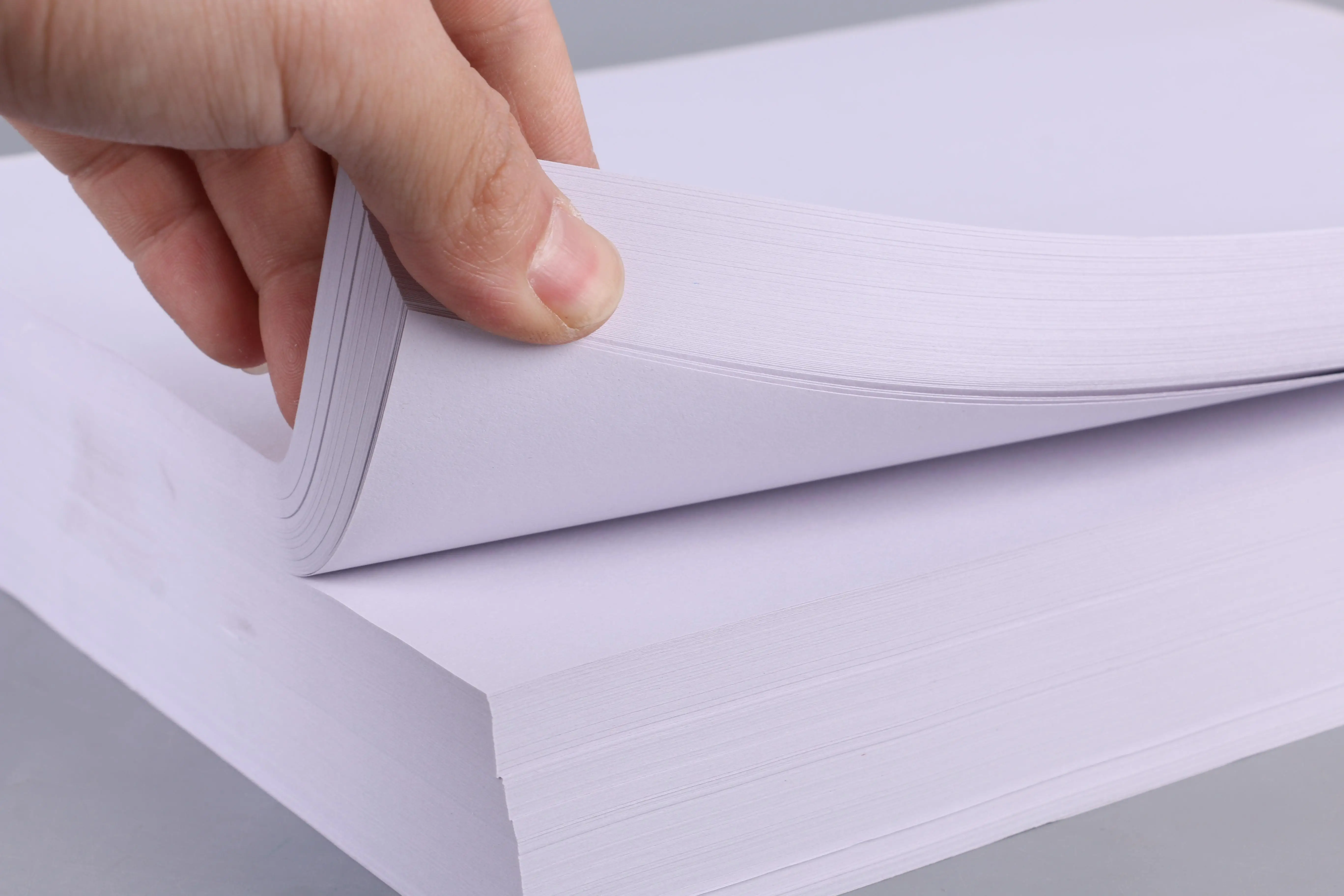 Cheap Price A4 Paper Factory in China a4 Copy Paper manufacturer  a4 paper 80 gsm 500sheets ream