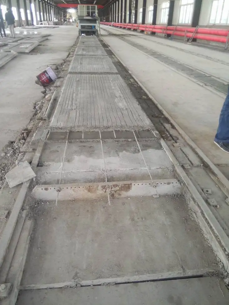 hollow core slab machine/slipform machine for concrete rib slabs/lattice girder slabs